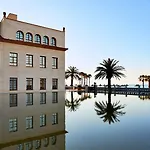 酒店 艾美海滩水疗酒店 5*