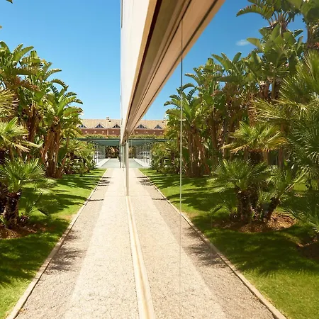 Le Meridien Ra And Hotel 5*